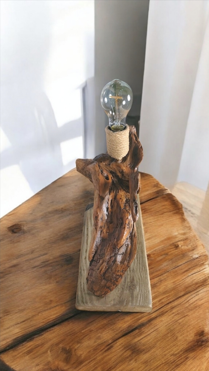 Lámpara de sobremesa "la ballena" - Imagen 17